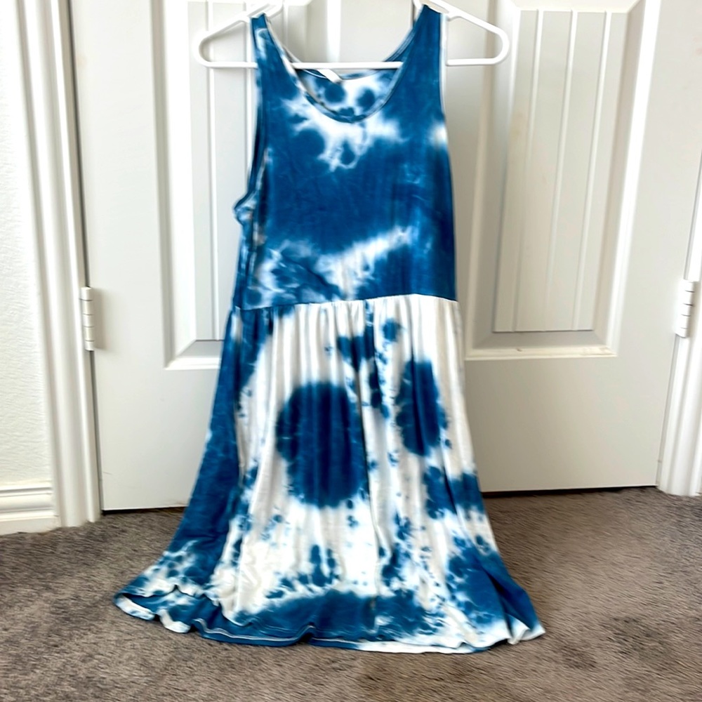 Tye-dye tank top dress with pockets.